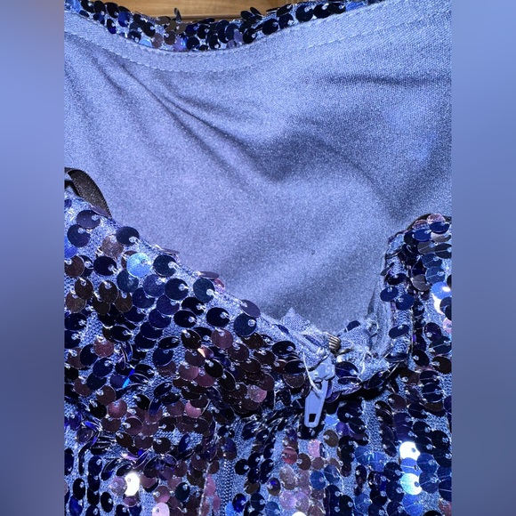 UEC- Inspire Me Navy Blue sequined dress in Size 9 - Picture 5 of 8